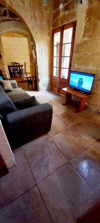 Vila Ta Lucia Farmhouse With Private Pool And Bbq Santa Luċija Exteriér fotografie